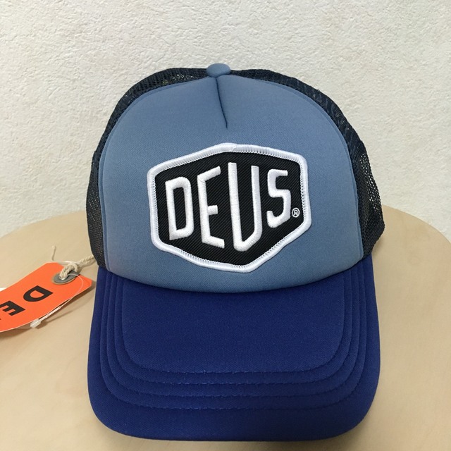 Deus ex Machina(デウスエクスマキナ)のデウスエクスマキナ メッシュキャップ BAYLANDS TRUCKER メンズの帽子(キャップ)の商品写真