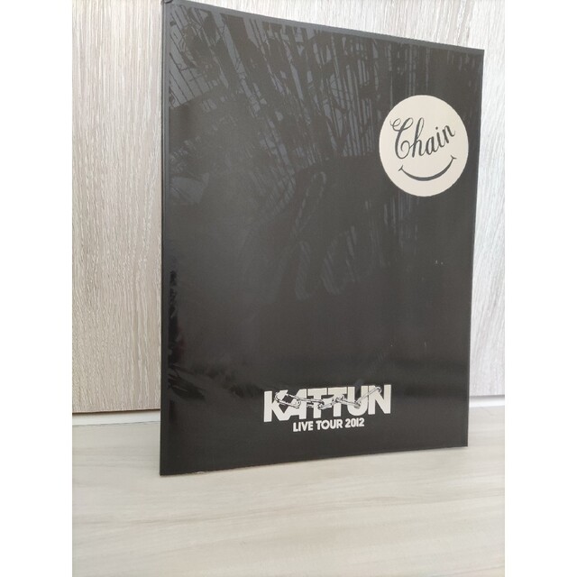 KAT-TUN(カトゥーン)の【美品】KAT-TUN ライブパンフレット エンタメ/ホビーのタレントグッズ(アイドルグッズ)の商品写真