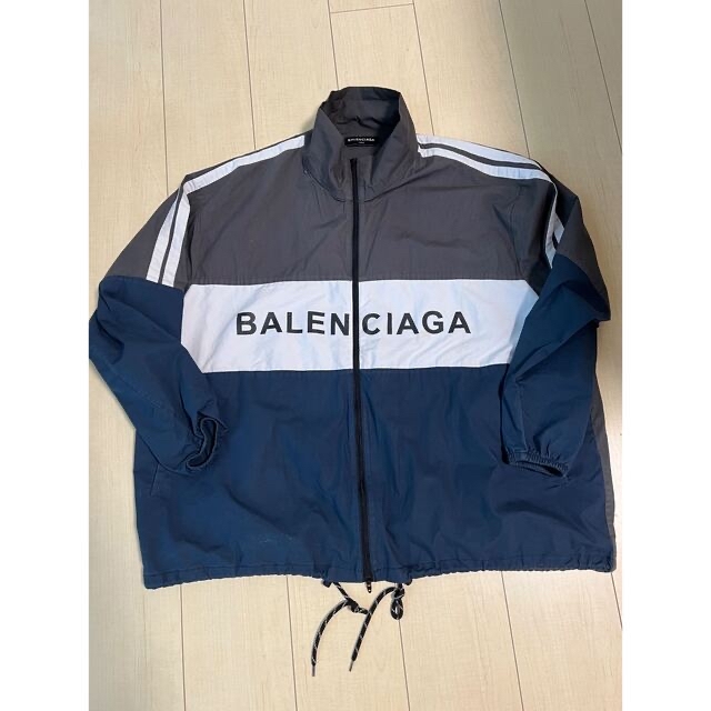 Balenciaga(バレンシアガ)のバレンシアガ　トラックジャケット　ナイロンジャケット メンズのジャケット/アウター(ナイロンジャケット)の商品写真