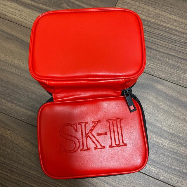 SK-II(エスケーツー)のSK-IIクリスマスコフレ2022 ポーチ レディースのファッション小物(ポーチ)の商品写真