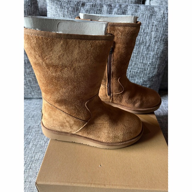 ショートブーツ UGG ムートンブーツ　6 23センチ