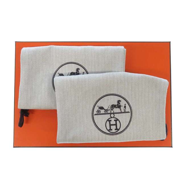 Hermes(エルメス)のエルメス ローファー モカシン ロワイヤル ホワイト/ゴールド金具 レザー レディースサイズ36 HERMES 靴 白 レディースの靴/シューズ(ローファー/革靴)の商品写真