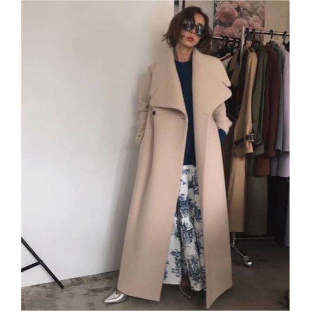 Ameri VINTAGE(アメリヴィンテージ)の【期間限定値下げ！】Ameri DAMBO COLLAR LONG COAT レディースのジャケット/アウター(ロングコート)の商品写真