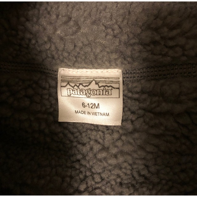 patagonia(パタゴニア)のpatagonia キッズリバーシブルジャケット　 キッズ/ベビー/マタニティのベビー服(~85cm)(ジャケット/コート)の商品写真
