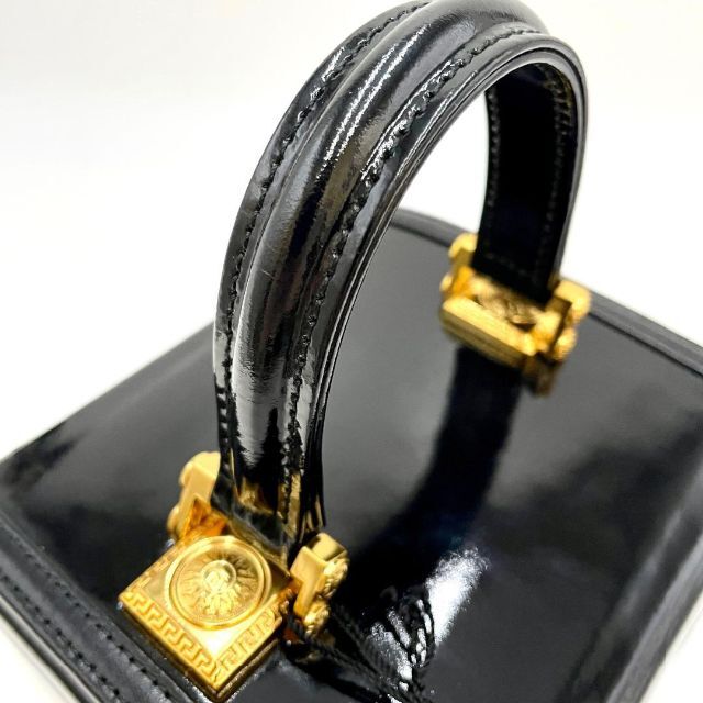 美品 VERSACE サンバースト エンボスロゴバニティバッグ 化粧ポーチ 黒
