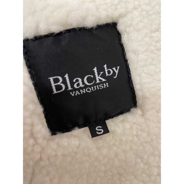 Black by Vanquish メンズコート　新品タグ付き　Sサイズ メンズのジャケット/アウター(チェスターコート)の商品写真