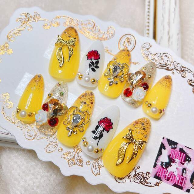 おトク情報がいっぱい! ¥1700*プリンセスベル*ネイルチップ 美女と