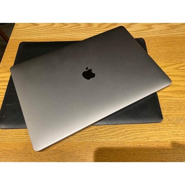 MacBook Pro (15-inch, 2016)※送料無料、即決OK