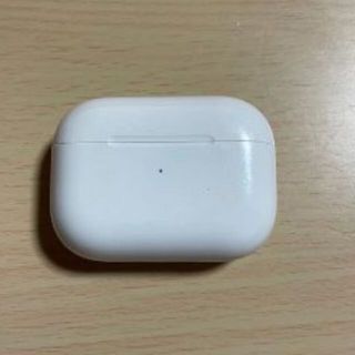 アップル(Apple)のAirPods pro ケースのみ(ヘッドフォン/イヤフォン)