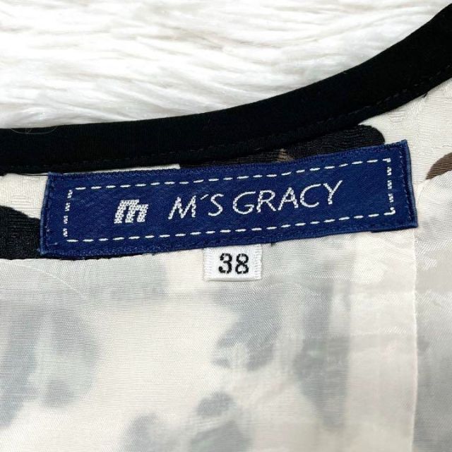 M'S GRACY(エムズグレイシー)のM'S GRACY ワンピース 花柄 ジャガード フレア Aライン サイズ38 レディースのワンピース(ひざ丈ワンピース)の商品写真