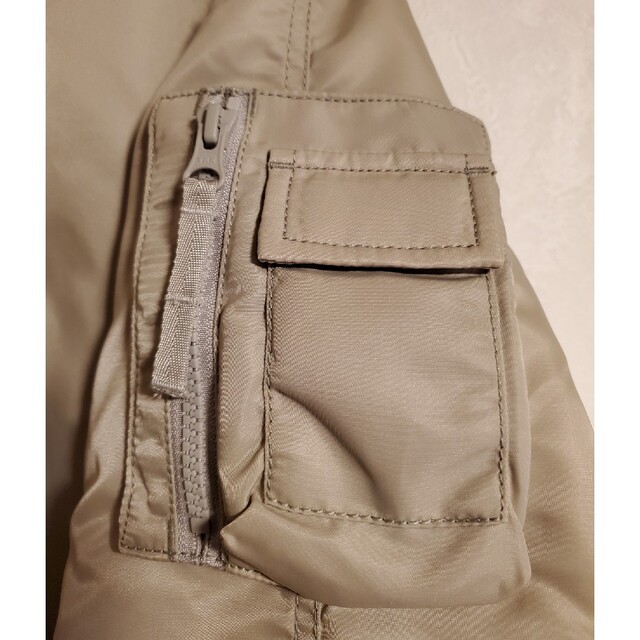 DAIWA(ダイワ)のDAIWA PIER39 TECH REVERSIBLE MA-1 ECRU M メンズのジャケット/アウター(ダウンジャケット)の商品写真