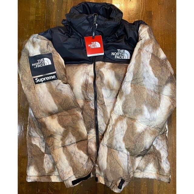 Supreme(シュプリーム)のＭ様専用！supreme the north face 13aw nuptse  メンズのジャケット/アウター(ダウンジャケット)の商品写真