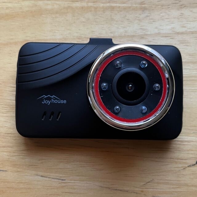 アウ様専用 ドライブレコーダー 前後カメラ SDカード付属 自動車/バイクの自動車(車内アクセサリ)の商品写真
