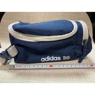 アディダス(adidas)のアディダス　ポーチ(ポーチ)