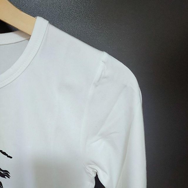 新品 タグ付き バーバリー 長袖 Tシャツ 騎兵 ビッグホースロゴ ホワイト 新品 タグ付き バーバリー 長袖 Tシャツ 騎兵 ビッグホースロゴ ホワイト