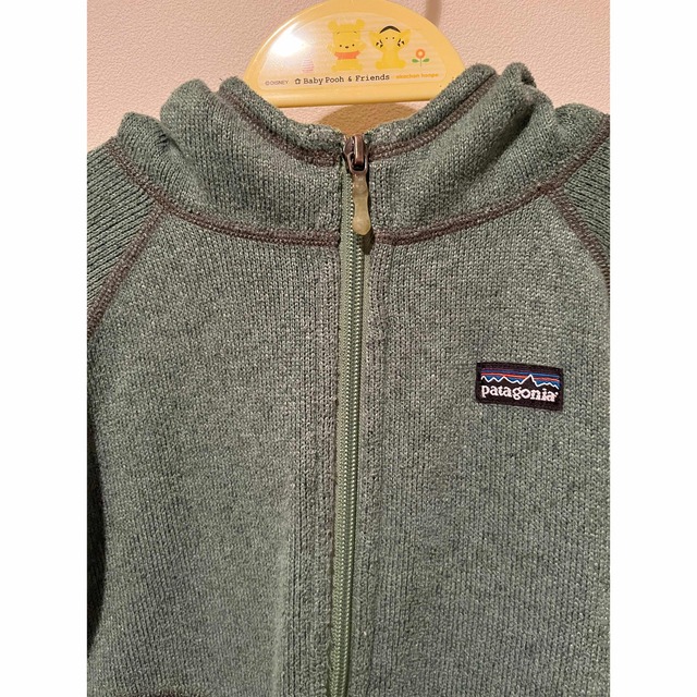 patagonia(パタゴニア)のパタゴニア　パーカー　グリーン　キッズ キッズ/ベビー/マタニティのキッズ服女の子用(90cm~)(ジャケット/上着)の商品写真