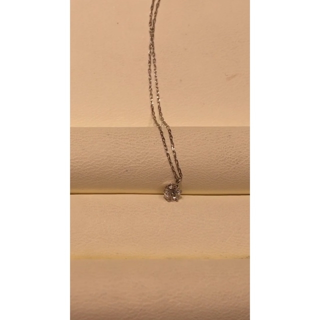 モントロンドシュシュ　ptダイヤモンドネックレス　0.18ct レディースのアクセサリー(ネックレス)の商品写真