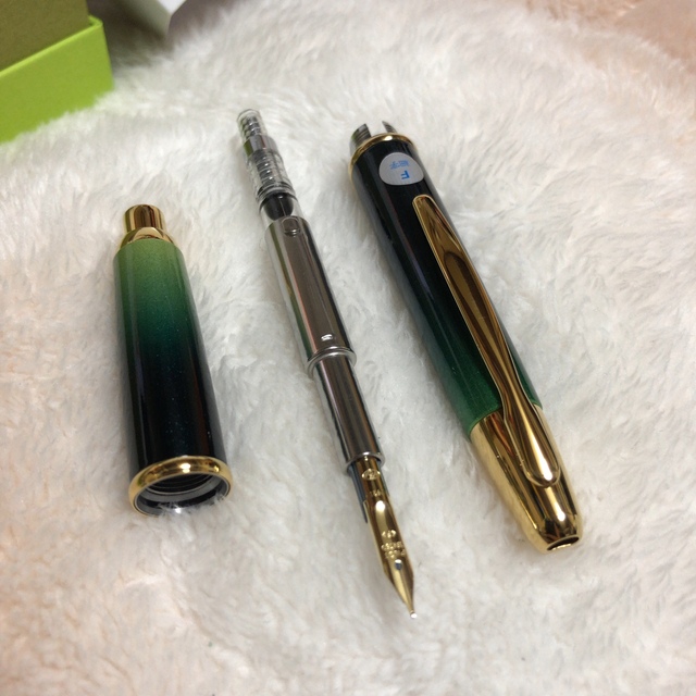 ☆限定 新品未使用 パイロット 万年筆 キャップレス バンブー