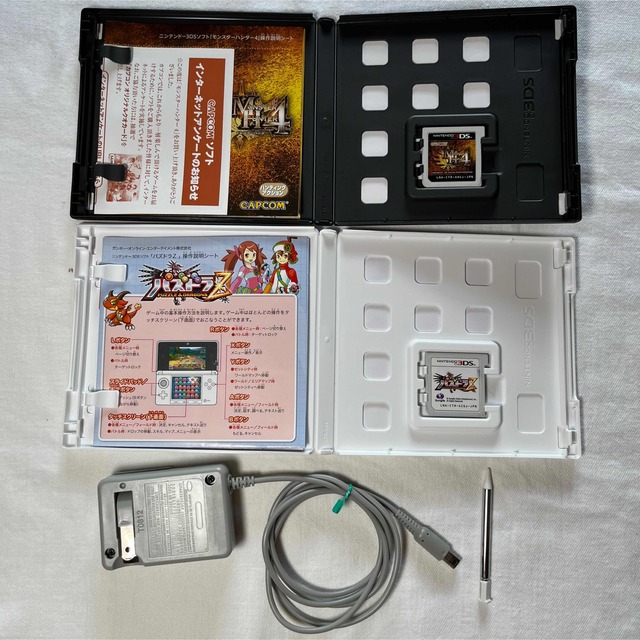 【程度良好】3DS ACアダプター 充電台 ソフト2本 2GB SDカード付き