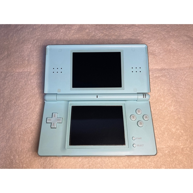 Nintendo DS ニンテンド-DS LITE アイスブルー エンタメ/ホビーのゲームソフト/ゲーム機本体(携帯用ゲーム機本体)の商品写真