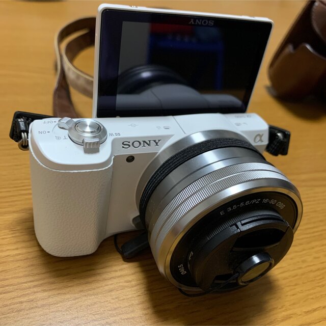 10/30限定値下げ!SONY ILCE−5100 ILCE-5100L(W) | www.innoveering.net