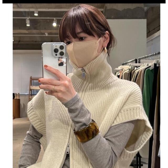 CLANE(クラネ)の新品 タグ付き CLANE zip collar knit vest レディースのトップス(ベスト/ジレ)の商品写真