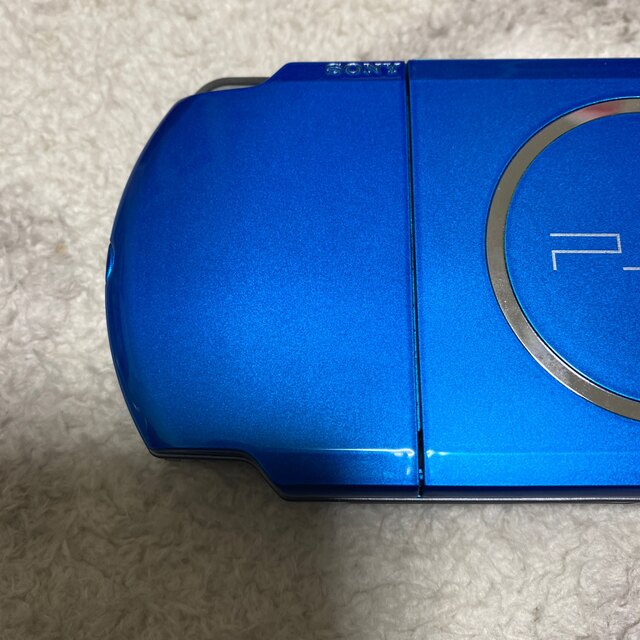 PlayStation Portable(プレイステーションポータブル)のPSP-3000 バイブラントブルー　美品 エンタメ/ホビーのゲームソフト/ゲーム機本体(携帯用ゲーム機本体)の商品写真