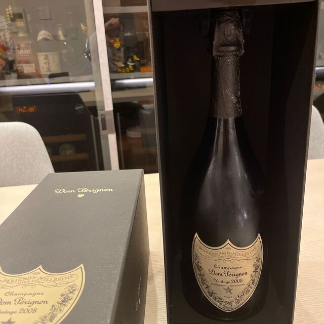 Dom Pérignon(ドンペリニヨン)の新品　未開封　ドンペリニヨン　ヴィンテージ　2008 食品/飲料/酒の酒(シャンパン/スパークリングワイン)の商品写真