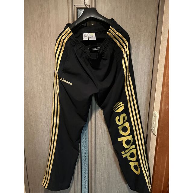 adidas - adidas☆スリーストライプ刺繡ロゴトラックパンツ adidas - adidas☆スリーストライプ刺繡ロゴトラックパンツ