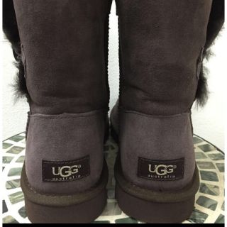 UGG   ベイリーボタン  美品  US5ブーツ