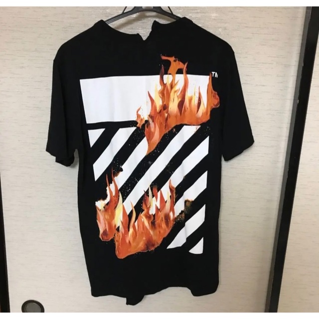 OFF-WHITE(オフホワイト)のOFF-WHITE Tシャツ メンズのトップス(Tシャツ/カットソー(半袖/袖なし))の商品写真