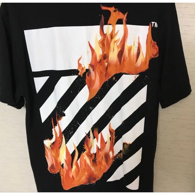 OFF-WHITE(オフホワイト)のOFF-WHITE Tシャツ メンズのトップス(Tシャツ/カットソー(半袖/袖なし))の商品写真