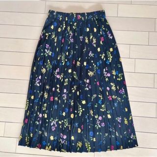 ザラ(ZARA)の【ZARA】花柄プリーツスカート(ひざ丈スカート)