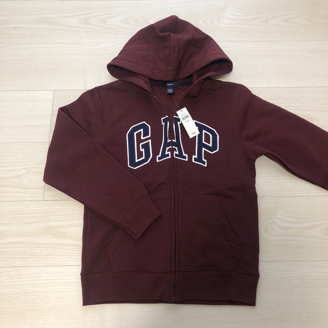 GAP Kids(ギャップキッズ)の140サイズ　あったか裏起毛　丈長めGAPパーカー キッズ/ベビー/マタニティのキッズ服男の子用(90cm~)(ジャケット/上着)の商品写真