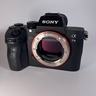 ソニー(SONY)のSONY フルサイズミラーレス一眼カメラ　α7III / ILCE-7M3(ミラーレス一眼)