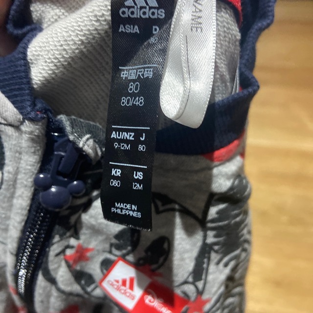 adidas(アディダス)のadidasディズニー　セットアップサイズ80センチ キッズ/ベビー/マタニティのベビー服(~85cm)(その他)の商品写真