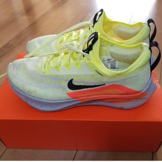 ナイキ(NIKE)のナイキ　ズームフライ4(シューズ)