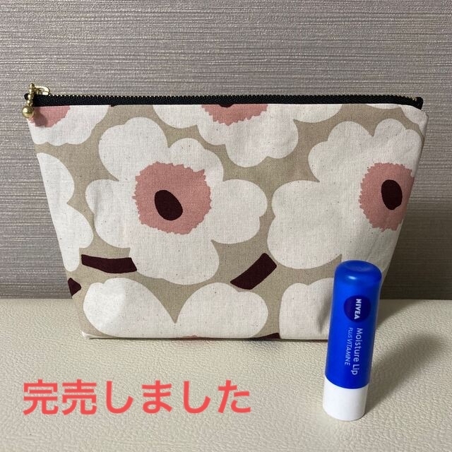 マリメッコ  生地　ハンドメイド　マチ付きポーチ