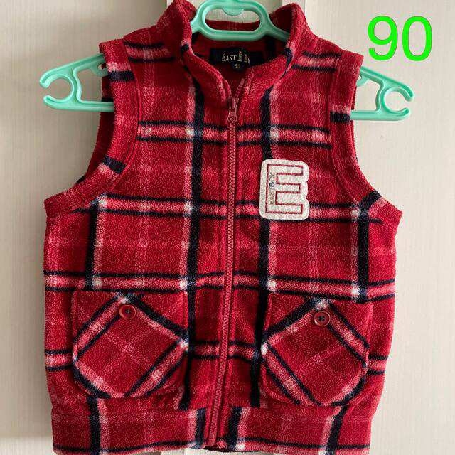 EASTBOY(イーストボーイ)のベスト　サイズ90 キッズ/ベビー/マタニティのキッズ服男の子用(90cm~)(ジャケット/上着)の商品写真