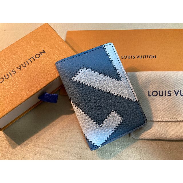 LOUIS VUITTON(ルイヴィトン)のヴィトン　カードケース レディースのファッション小物(名刺入れ/定期入れ)の商品写真