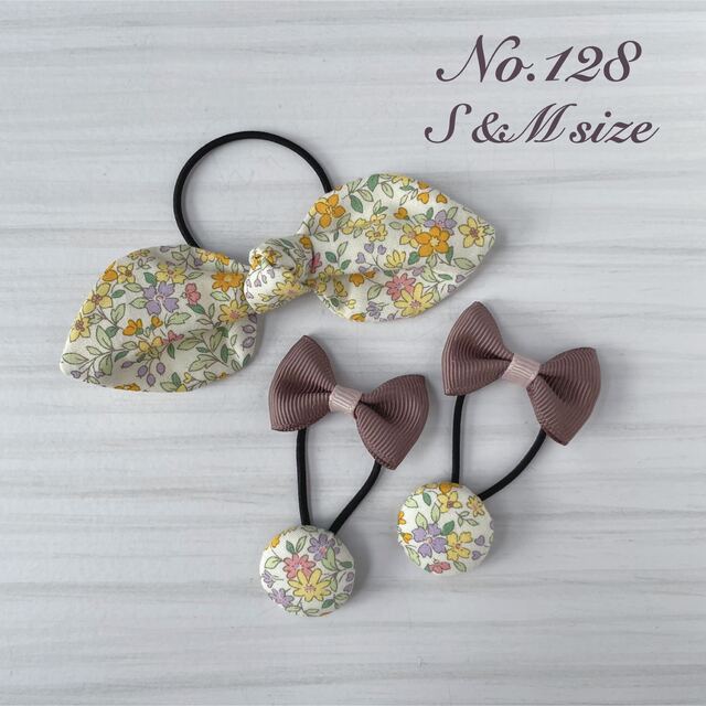 ハンドメイド【No.128】ヘアゴム  ハンドメイド リボン うさ耳 くるみボタン キッズ