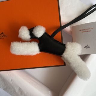 エルメス(Hermes)のエルメス バディ チャーム 新品 黒 犬(チャーム)