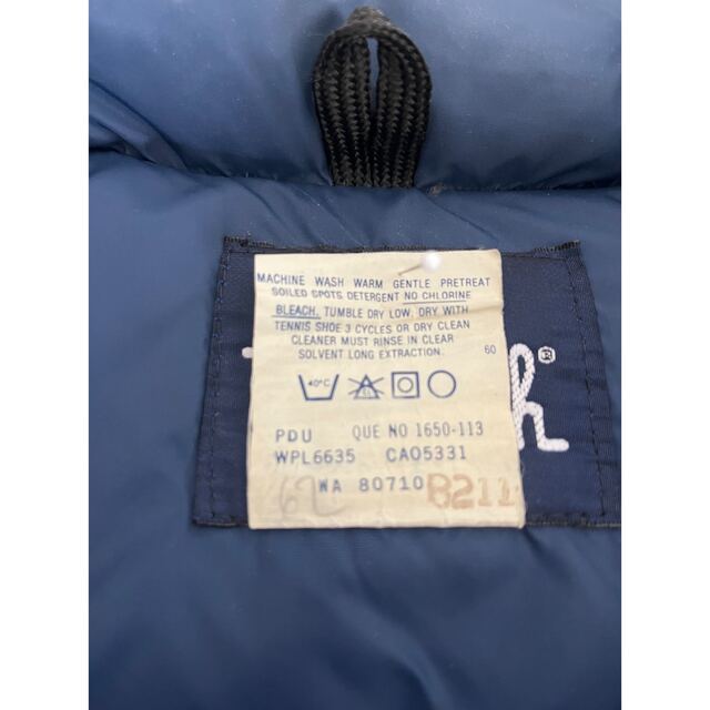 WOOLRICH(ウールリッチ)のWoolrichウールリッチ ダウンベスト USA製　紺 Ｓ　21035 メンズのジャケット/アウター(ダウンベスト)の商品写真