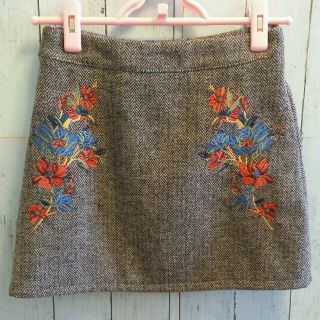 ディーホリック(dholic)の刺繍 スカート(ミニスカート)