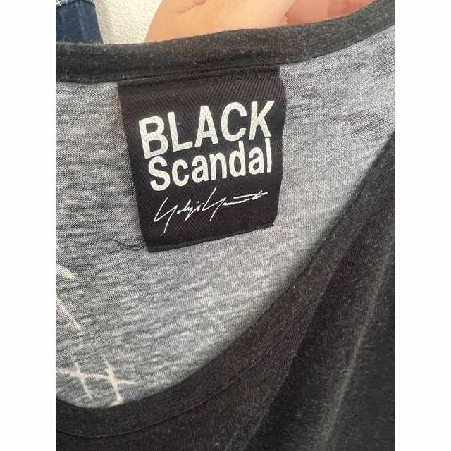 Yohji Yamamoto(ヨウジヤマモト)の3 BLACK Scandal Yohji Yamamoto 内田すずめ  メンズのトップス(Tシャツ/カットソー(半袖/袖なし))の商品写真