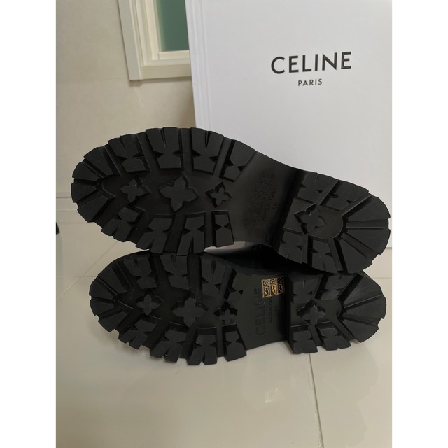 celine(セリーヌ)のセリーヌ　マーガレットアンクルブーツ　ブラック レディースの靴/シューズ(ブーツ)の商品写真