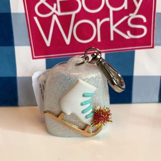 バスアンドボディーワークス(Bath & Body Works)の【新品】バスアンドボディワークス ジェル ホルダー スケート靴(キーホルダー)