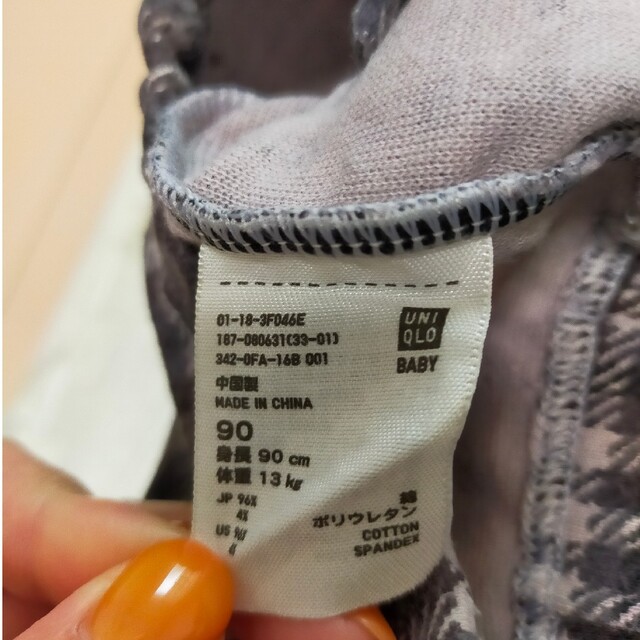 UNIQLO(ユニクロ)のユニクロ　10分丈　レギンス　90　２枚セット　保育園着　遊び着　UNIQLO キッズ/ベビー/マタニティのキッズ服男の子用(90cm~)(パンツ/スパッツ)の商品写真