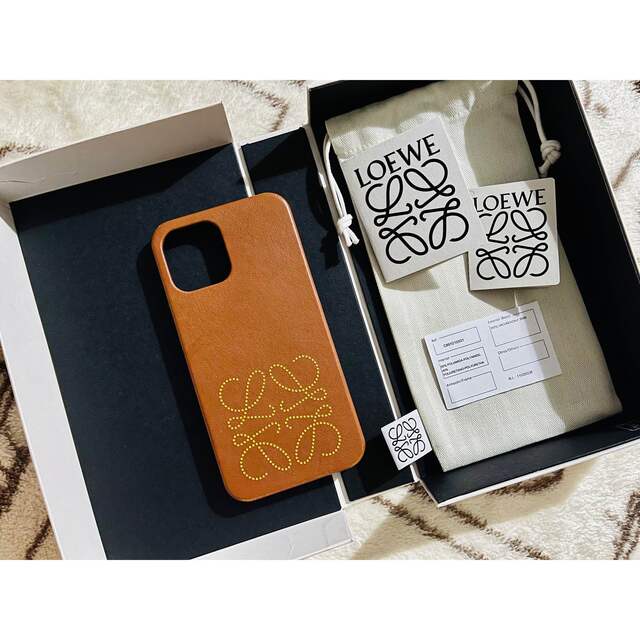 LOEWE iPhone12promax レザーケース | フリマアプリ ラクマ