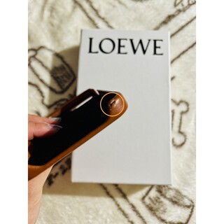 《セール中》LOEWE iPhone12promax レザーケース
